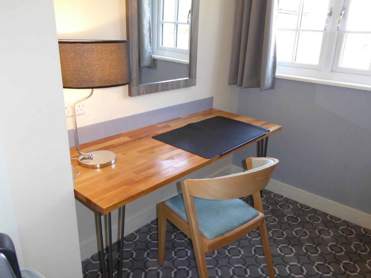 Rooms@73 Waterlooville Extérieur photo